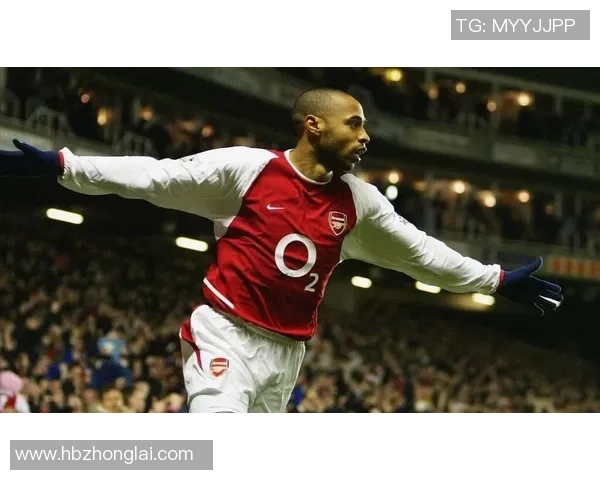 亨利足球明星高清壁纸尽显传奇风采与精彩瞬间的完美结合